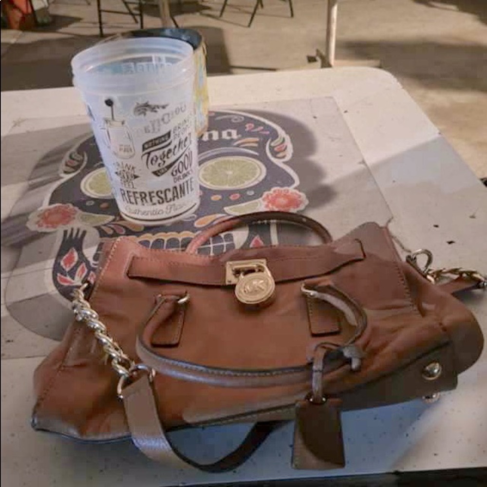 Michael kors purse satchel brand new I bought it for eight hundred dollars!